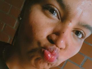 SusanaDiaz Blowjob XXX Cams - Photo 11/12