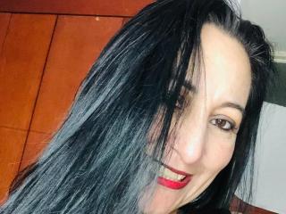 SofiaKingg live cam model at XLoveCam