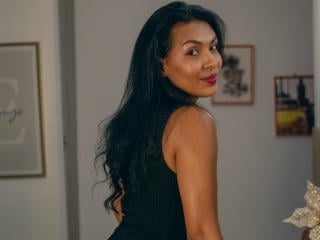 AlysonStone live cam model at XLoveCam