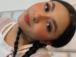 SofiaJames Blowjob XXX Cams - Photo 13/21