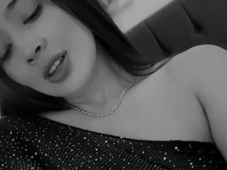 EmmaLombardi Seins Liveshow - Photo 9/21