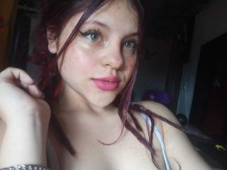 SophieHill Blowjob XXX Cams - Photo 16/21