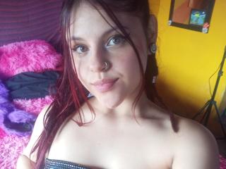 SophieHill Blowjob XXX Cams - Photo 15/21