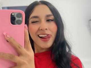 SofiaJames Blowjob XXX Cams - Photo 6/21