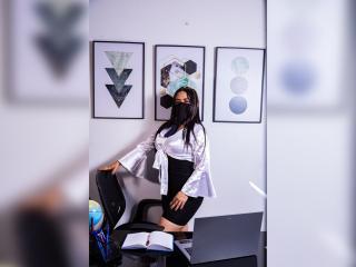 AnissaAli Webcam Porno Live - Photo 10/21