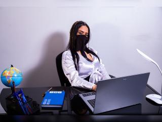 AnissaAli Webcam Porno Live - Photo 6/21