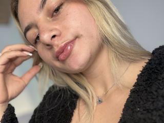 AtheneaRossi Webcam Porno Live - Photo 8/21