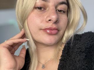 AtheneaRossi Webcam Porno Live - Photo 5/21