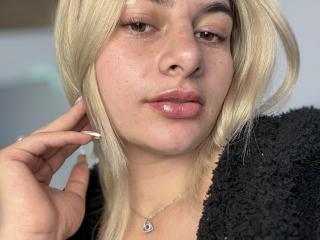 AtheneaRossi Webcam Porno Live - Photo 4/21