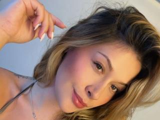 SweetAbey Blowjob XXX Cams - Photo 9/21