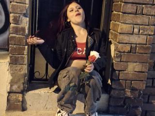 SophieHill Blowjob XXX Cams - Photo 7/21
