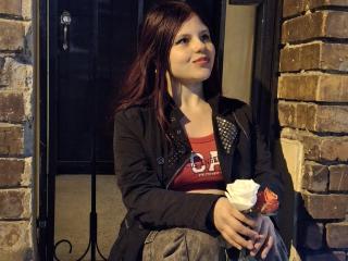 SophieHill Blowjob XXX Cams - Photo 5/21