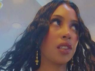 SusiLopez Blowjob XXX Cams - Photo 19/21