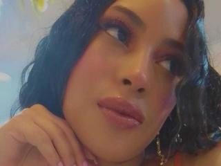 SusiLopez Blowjob XXX Cams - Photo 15/21