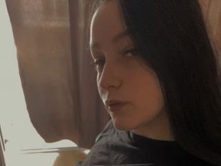 LeahBrooks live cam model at XLoveCam