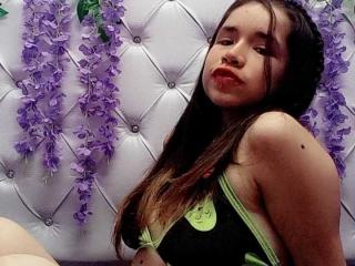 DaphneJones Amateur Live Webcam - Photo 8/21