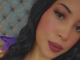 SusiLopez Blowjob XXX Cams - Photo 13/21