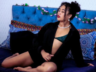 SophieSonyas Blowjob XXX Cams - Photo 8/21