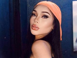 AshaMcConnell live cam model at XLoveCam