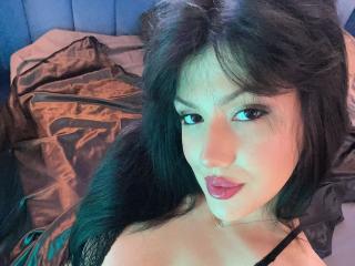 AlenaCapricious live cam model at XLoveCam
