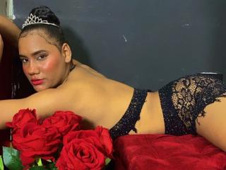 AlishaLeng live cam model at XLoveCam