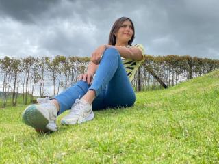 LucieMilner Anal Livecam - Photo 18/21