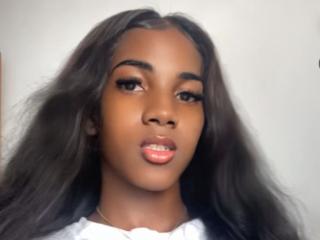 MiaDeseo live cam model at XLoveCam