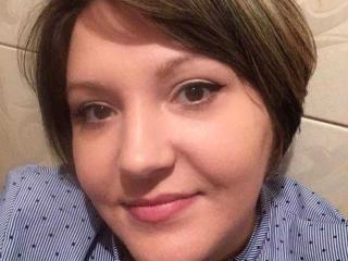 MayaBlowsYou Image Gallery