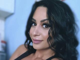Watch SweetyFinger live on cam on XLoveCam