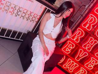 LuanaJoys Image Gallery