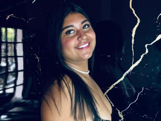 SilvanaNoir Blowjob XXX Cams - Photo 8/15