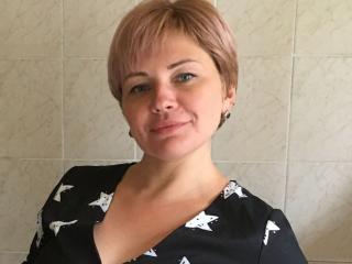 LadyElina live cam model at XLoveCam