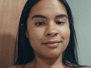 AnaliaRM live cam model at XLoveCam