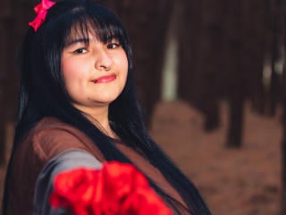 RadiantBebe live cam model at XLoveCam