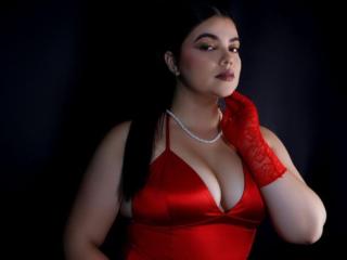Watch LaraJames live on cam on XLoveCam