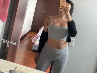 ElizabethMacy Boobs Liveshow - Photo 13/21