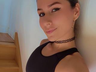 SophyaEvans live cam model at XLoveCam