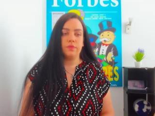 Ginnera live cam model at XLoveCam