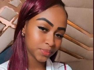 LiliSweetest live cam model at XLoveCam