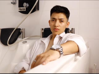 Watch MichaelaMistress live on cam on XLoveCam