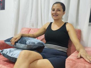 Watch AngelaBustos live on cam on XLoveCam