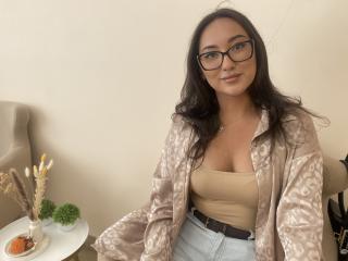 Watch EvaSarazardje live on cam on XLoveCam