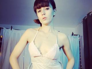 OrianaLaFrancaise Masturbation Cam Video - Photo 7/21