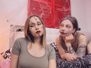 HotCaramelsDuo Videos Liveshows - Photo 10/21