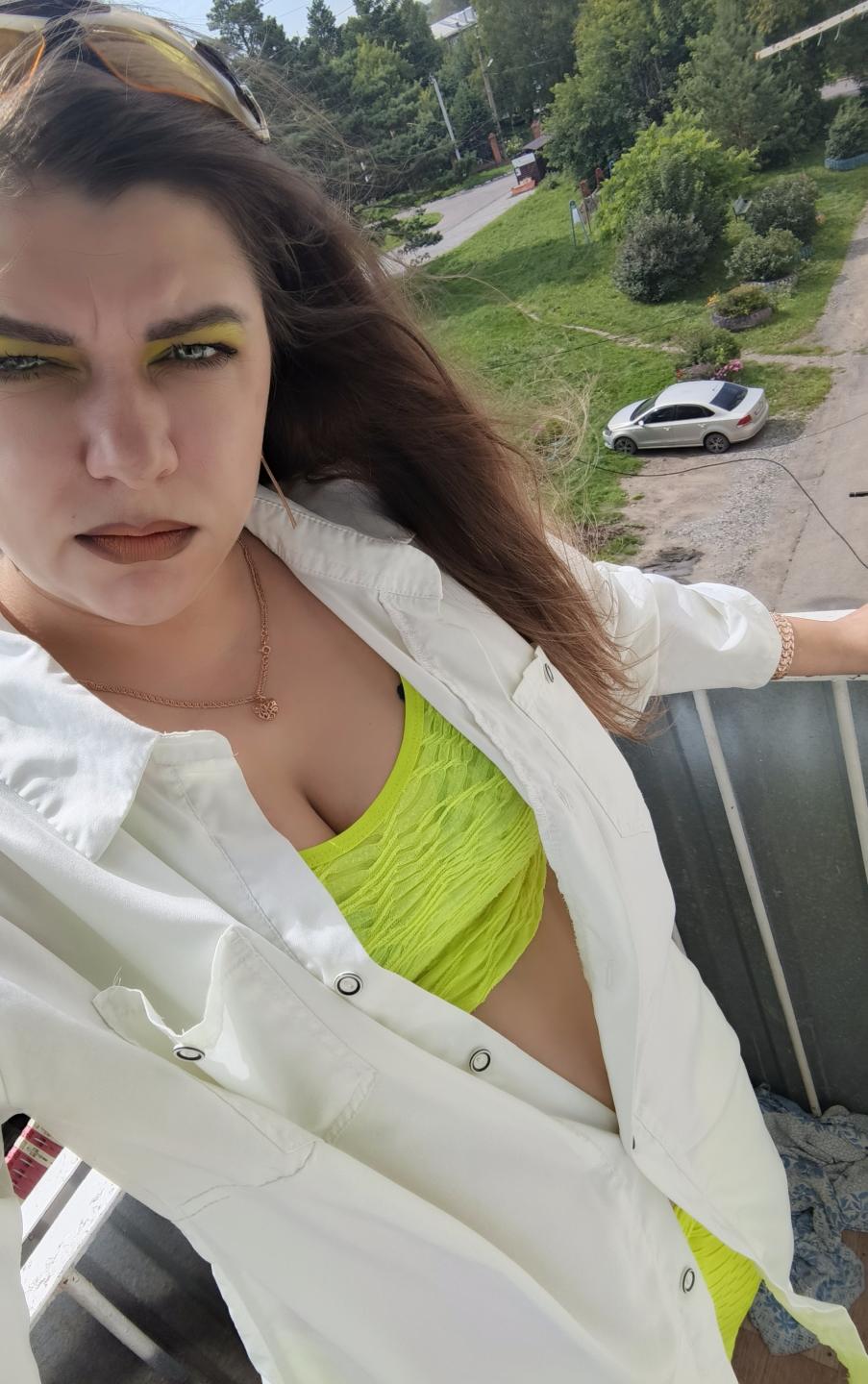Almazy from XLoveCam