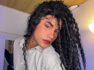 HannielVega live cam model at XLoveCam
