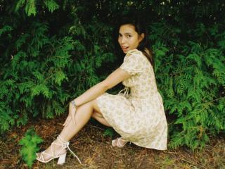 LounaLove Image Gallery
