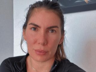 Watch AngyWahls live on cam on XLoveCam