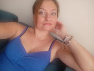AngelaSamt Webcam Porno Live - Photo 9/16