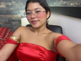 ShailaYojana Blowjob XXX Cams - Photo 7/21